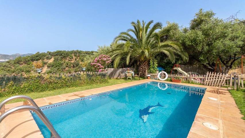 Chalet para 6 personas, con piscina y jardín en Valle del Genal - 2