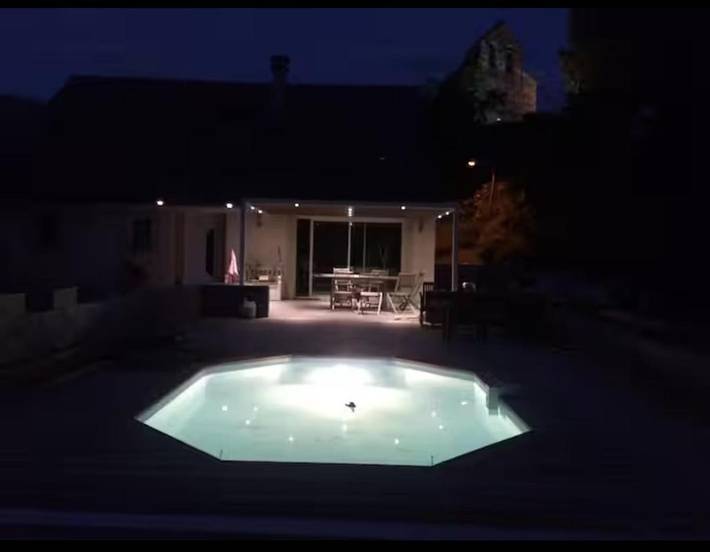 Location de vacances pour 2 personnes, avec piscine ainsi que jardin et vue à Boô-Silhen - 2