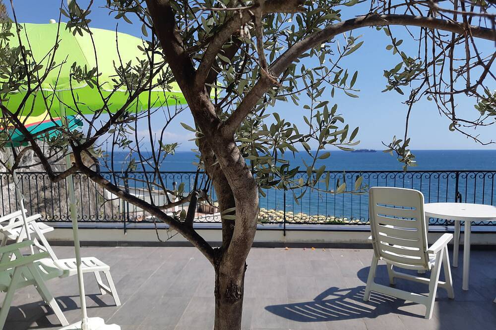 Ganze Wohnung, Komfortable Wohnung mit Meerblick an der Amalfiküste in Vietri sul Mare, Amalfiküste