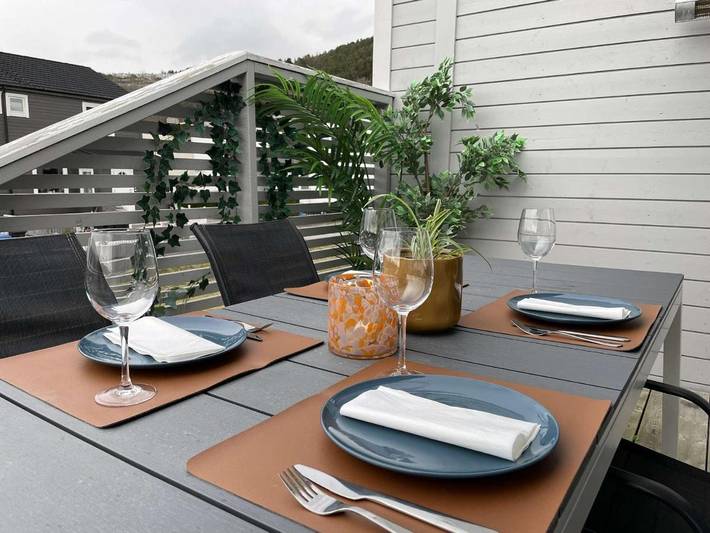 Location de vacances pour 5 personnes, avec balcon ainsi que jardin et vue dans Ålesund - 3