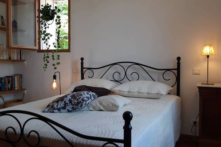 Location de vacances pour 6 personnes, avec terrasse et jardin à Sillans-la-Cascade - 2