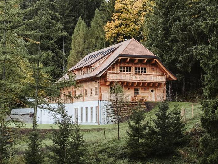 Ferienhaus für 10 Personen, mit Ausblick und Garten sowie Balkon, kinderfreundlich