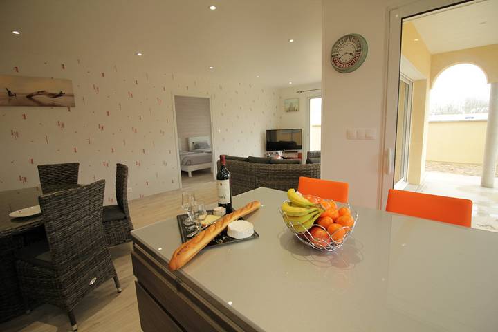 Gîte pour 6 personnes, avec terrasse et jardin à Saint-Lô-d'Ourville