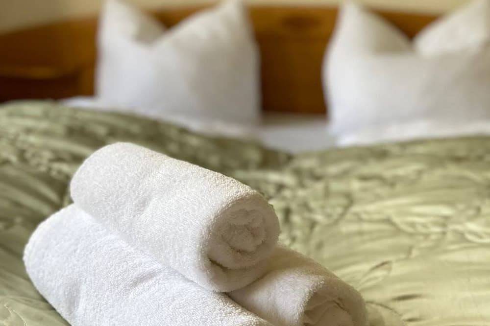 Ganze Wohnung, Studio in zentraler Lage - nur wenige Minuten zum See und Stadt in Salzkammergut-Berge, Gmunden