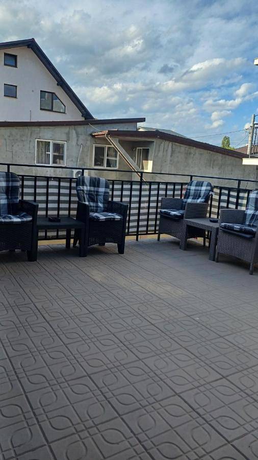 Maison d’hôte pour 2 personnes, avec Balcon ainsi que Terrasse et Vue à Bucarest - 3