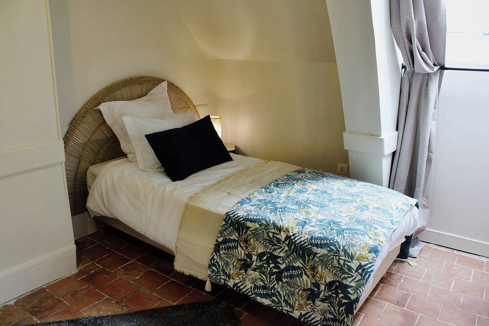 Maison de charme - Zwei Schlafzimmer Haus, Schläft 4 in Bourgueil, Loire-Tal