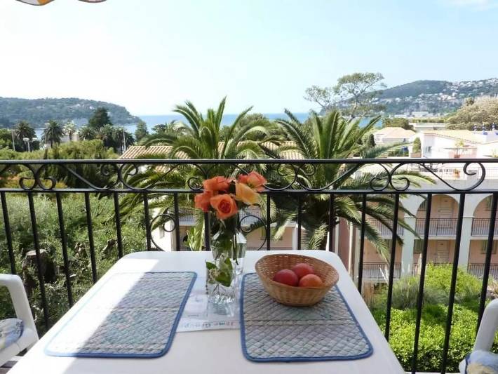 Gîte pour 4 personnes, avec jardin et piscine dans Cap Ferrat