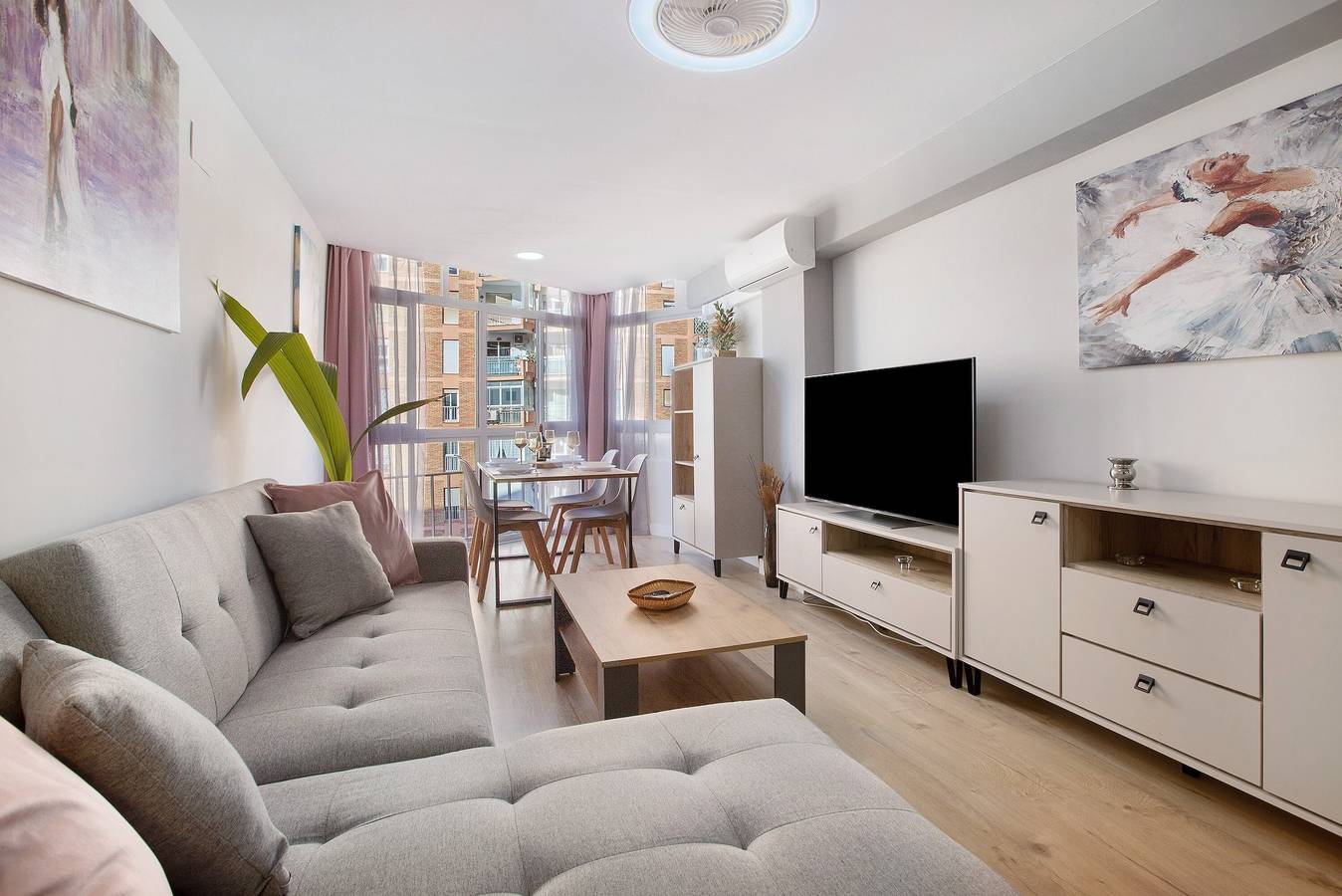 Appartement entier, Appartement 'Aquario' avec vue sur la mer, Wi-Fi et climatisation in Benalmádena Costa, Benalmádena