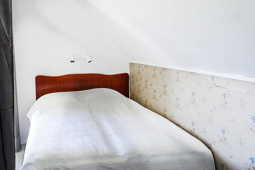 4 bedroom gorgeous home in Degerhamn in Öland