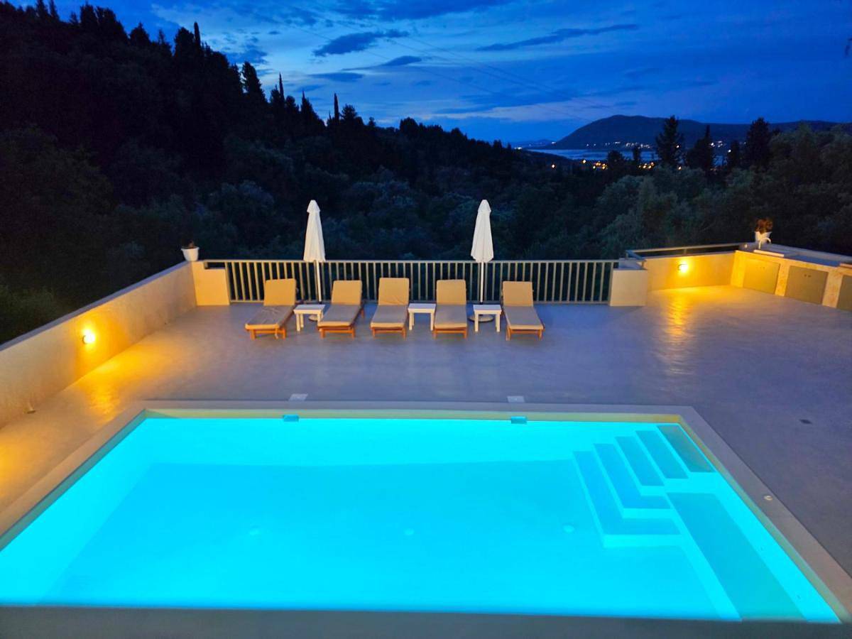 Armonia View Villa in Καρυώτες, Ελλάδα