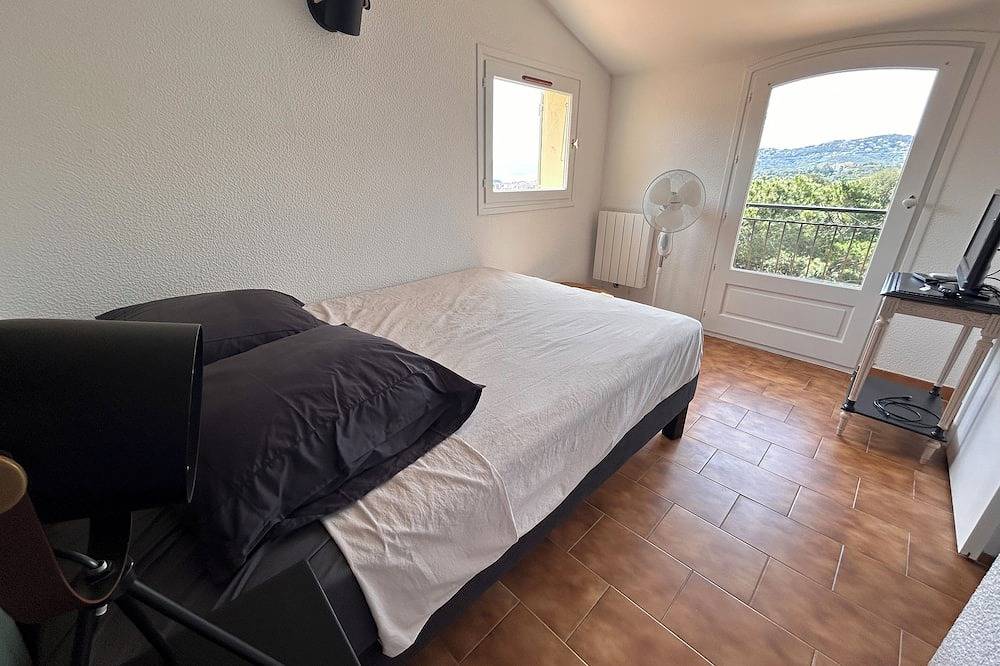 Magnificent views over Ajaccio Bay from Casa San Biaggio in Ajaccio, Ajaccio und Umgebung