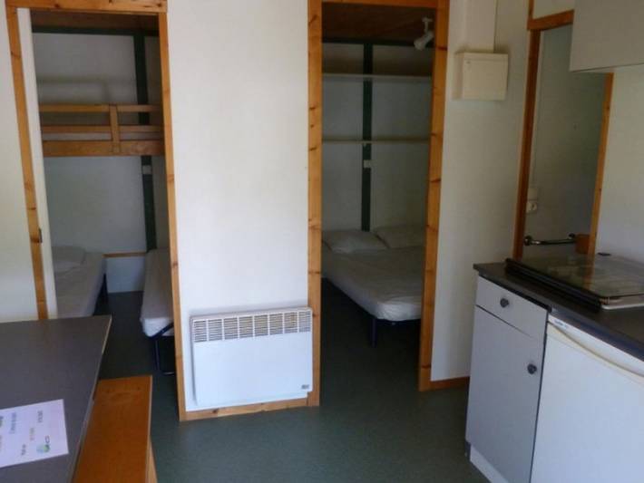 Gîte pour 5 personnes, avec piscine et terrasse, animaux acceptés à Camon - 3