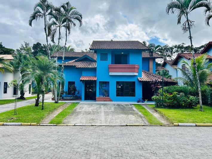 Casas e apartamentos de temporada para 14 pessoas, com sauna e piscina e ainda piscina infantil and jardim, com animais de estimação em Riviera de São Lourenço