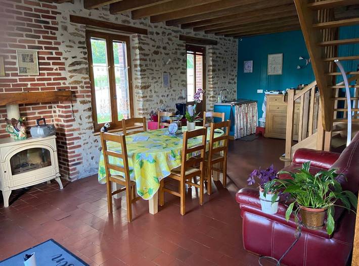 Chambre d’hôte pour 2 personnes, avec jardin et piscine, animaux acceptés à Santranges