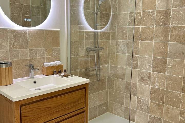 Chambre d’hôte pour 2 personnes, avec jardin à Saint-Privat-des-Prés - 4