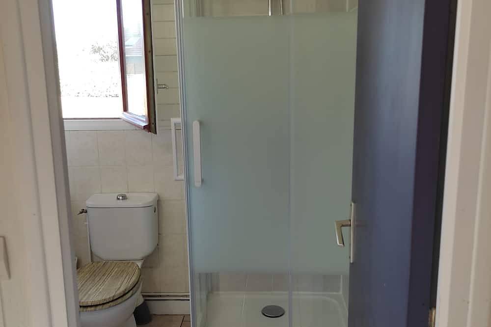 Wooden house 50 m from the landing beaches close to shops and restaurants in Asnelles, Côte de Nacre