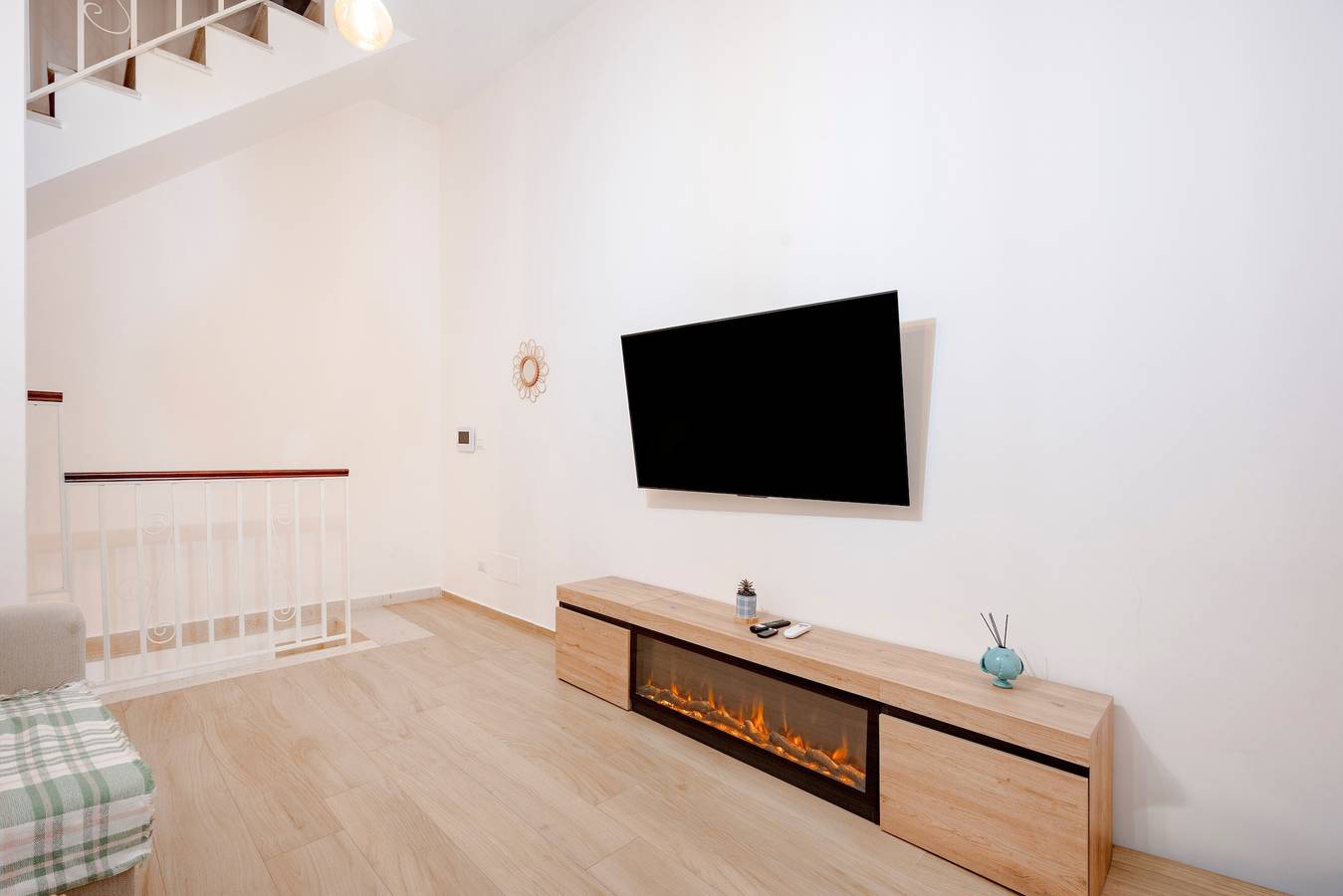 Entire apartment, Apartment 'Dimora Oreste' with Private Terrace, Wi-Fi and Air Conditioning in Bari, Bari Province