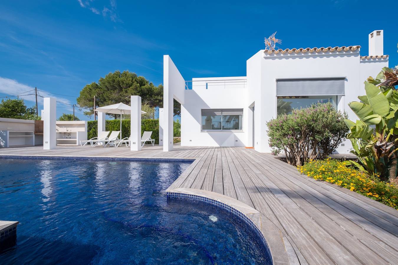 Moderna villa "Xipell 9" con piscina y barbacoa in Ciudadela, Costa de Menorca