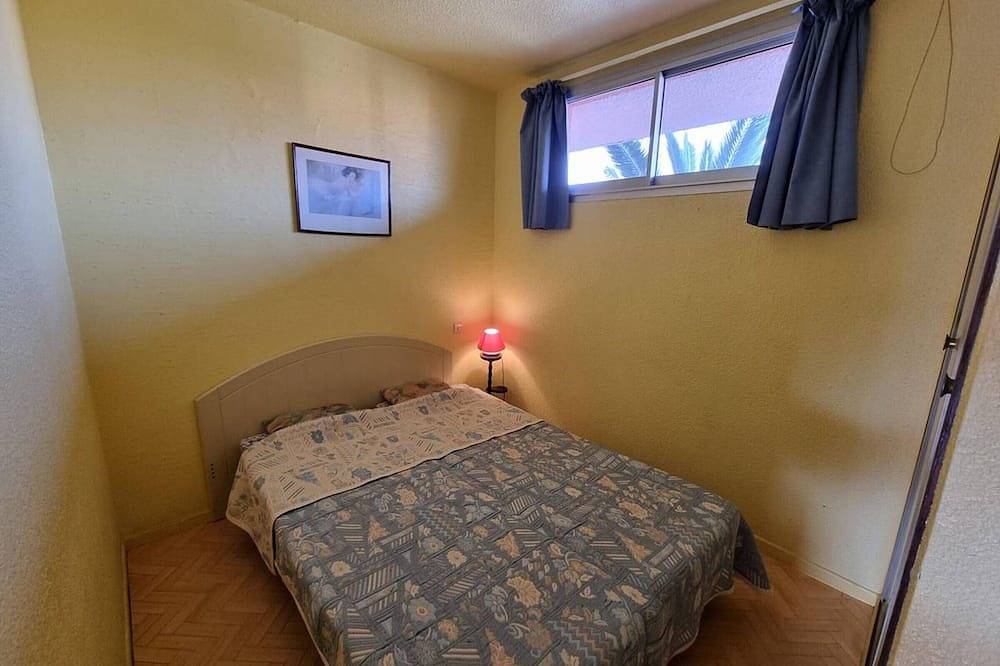 Ganze Wohnung, Gemütliche 2-Zimmer-Wohnung mit Blick auf Pool, in Strandnähe, Parkplatz, für 4 Personen in La Côte Vermeille, Argelès-sur-Mer