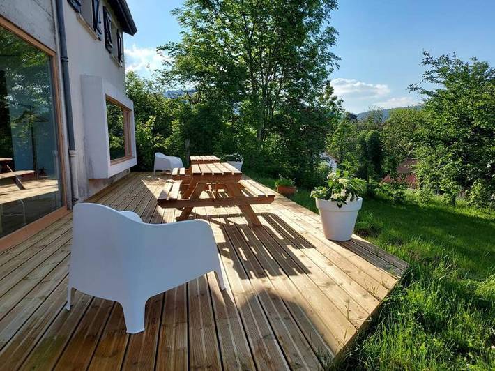 Gîte pour 6 personnes, avec vue et jardin, animaux acceptés à Saint-Genès-Champanelle - 3