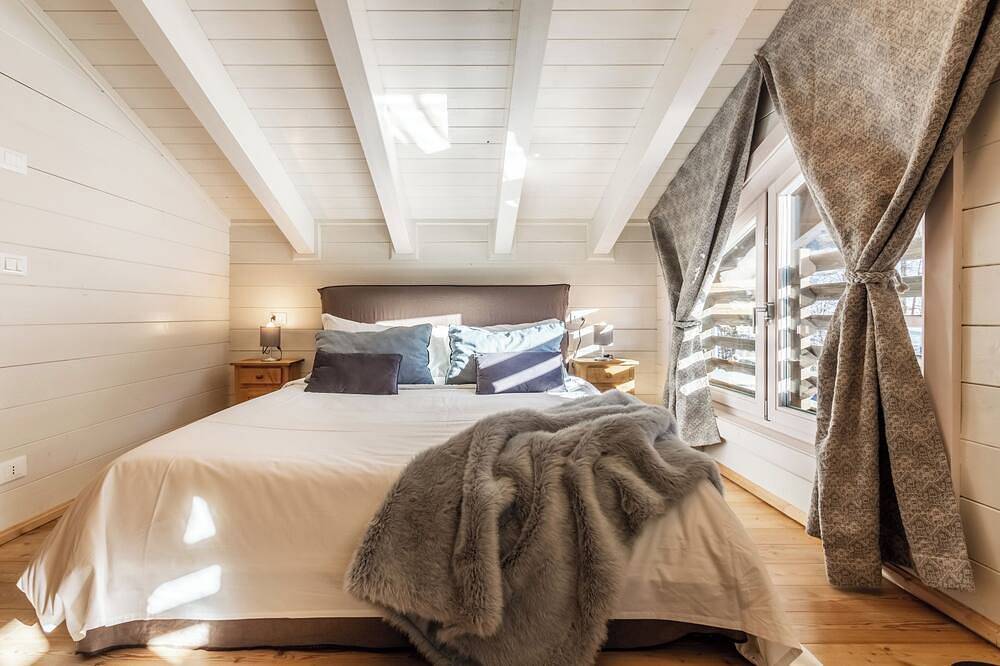 Chalet Piccolo Giglio - Authentic Chalet Retreat in Breuil-Cervinia, Région de Valtournenche