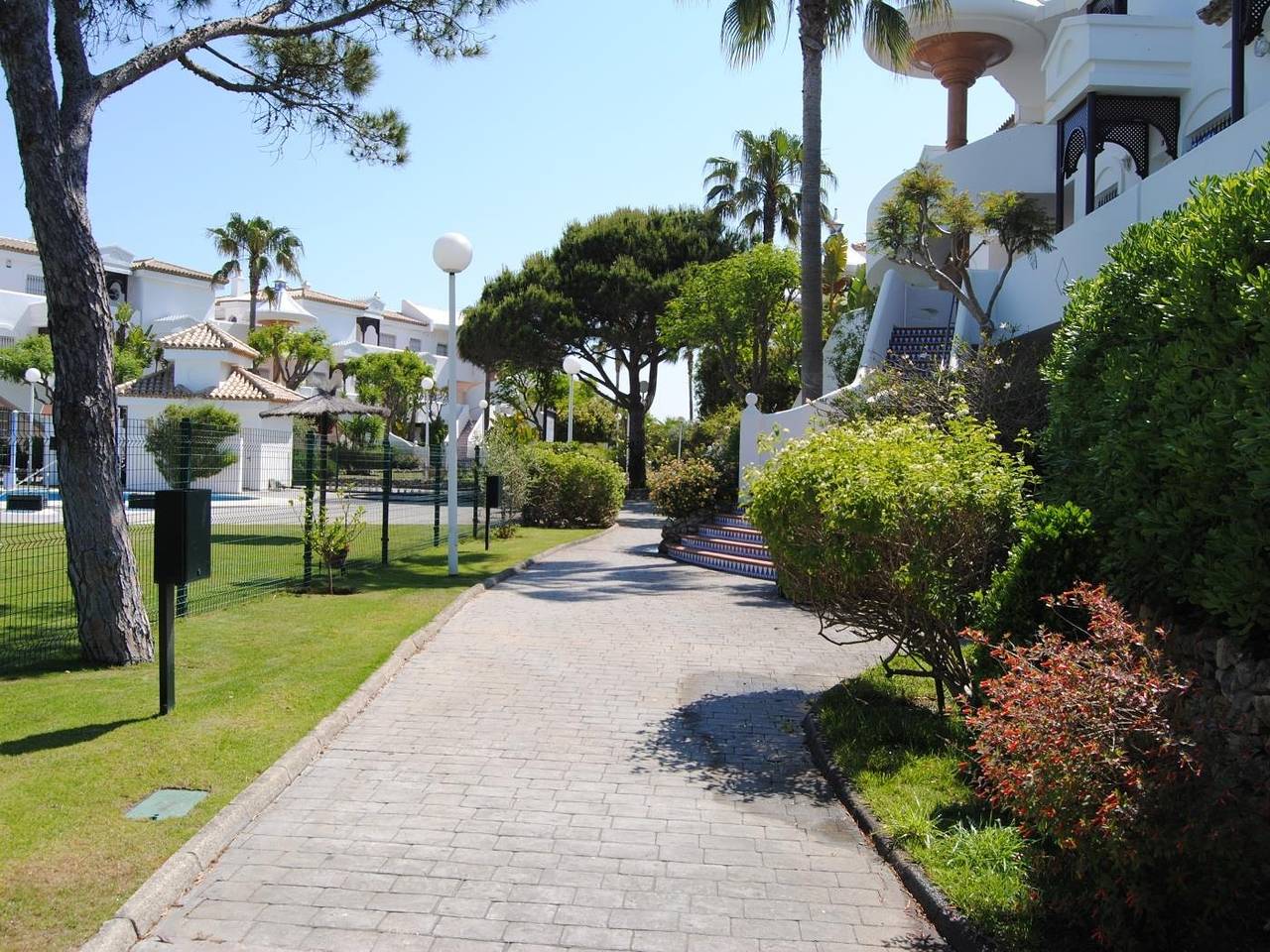 Ganze Ferienwohnung, Ferienwohnung für 4 Personen mit Garten in Novo Sancti Petri, Chiclana de la Frontera