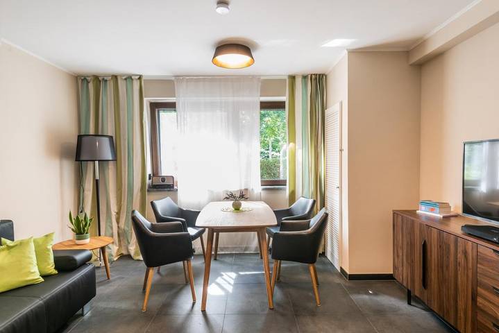Ferienwohnung für 4 Personen, mit Terrasse und Ausblick in Elmenhorst-Lichtenhagen - 2