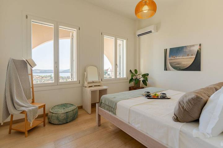 Location de vacances pour 16 personnes, avec piscine et balcon/terrasse, adapté aux familles dans Elounda - 3