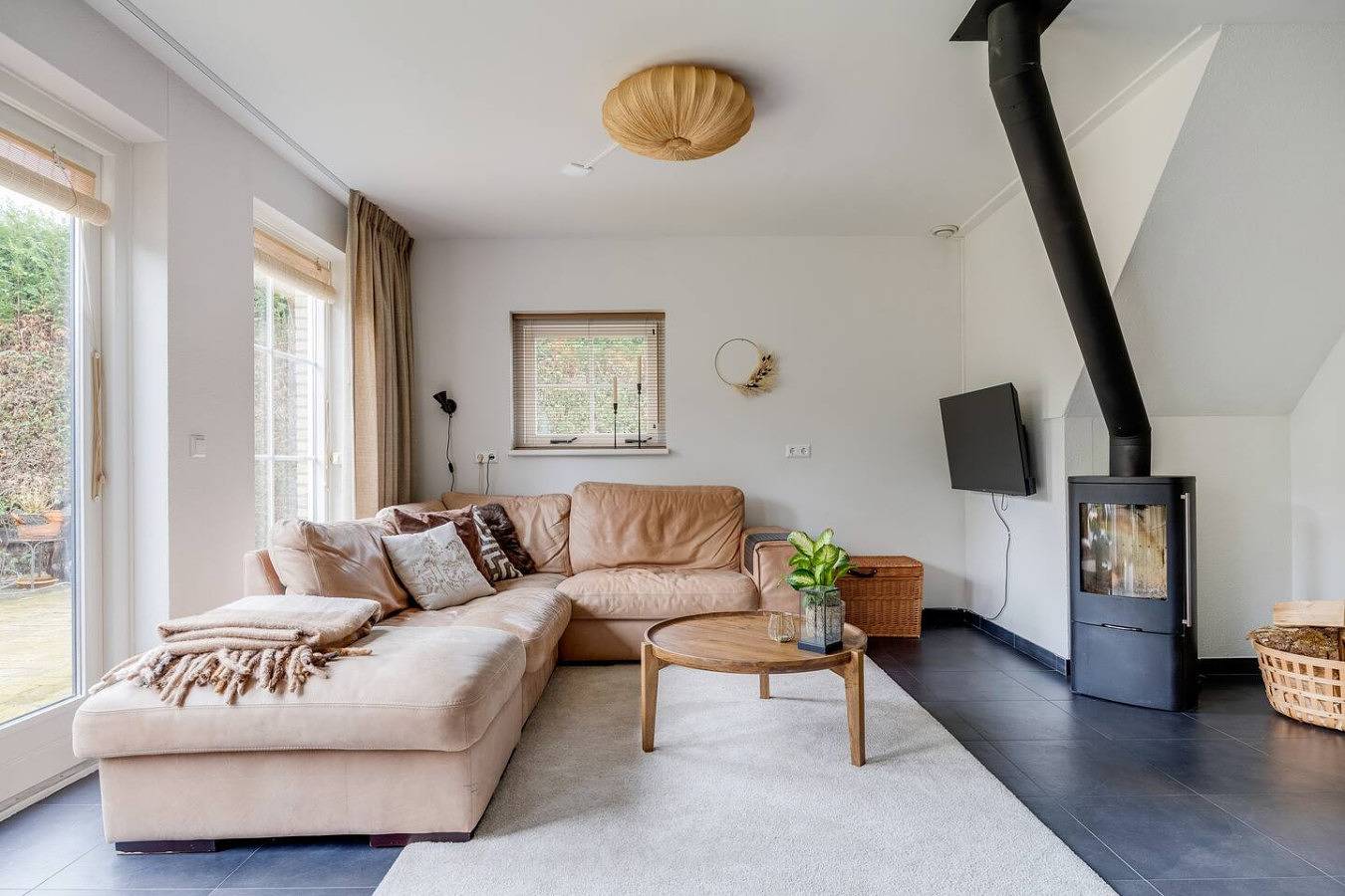 Welkom in ons huisje in het bos met prive sauna in Veluwe