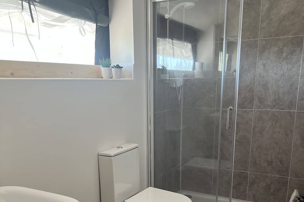 Luxury safari tent sleeps 6. Wild Atlantic Way Connemara near beach/Aran Islands in Connemara