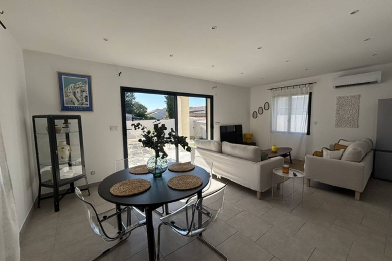 Appartement entier, Olia - piscine privée et proche centre ville in L'Isle-sur-la-Sorgue, Vaucluse