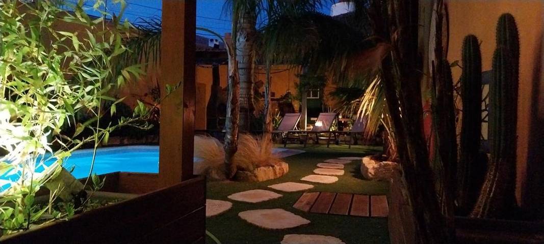 Gîte pour 4 personnes, avec piscine et jardin à Vila do Bispo - 2