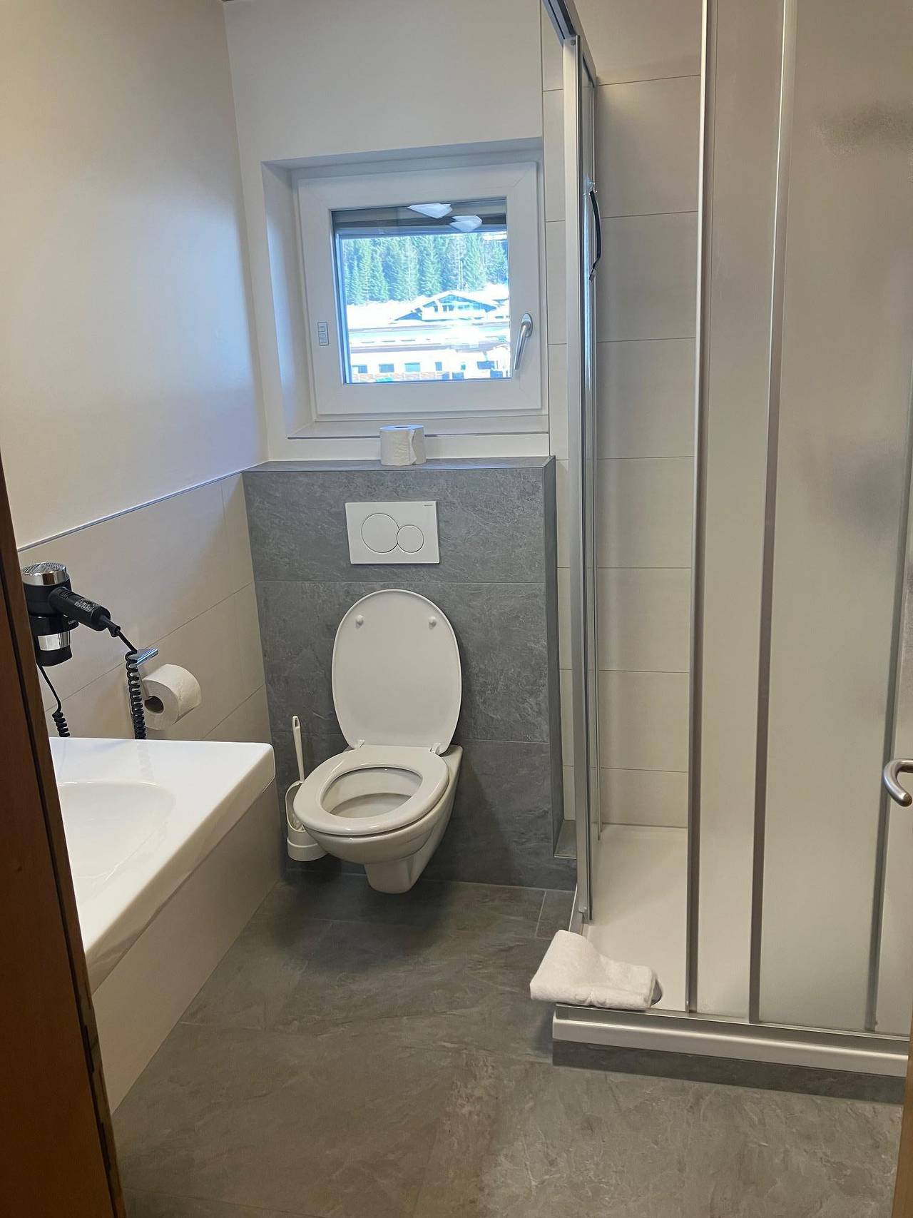 Geheel vakantieappartement, App./woon-slaapkamer/douche, wc in Flachau, Ski Amadé