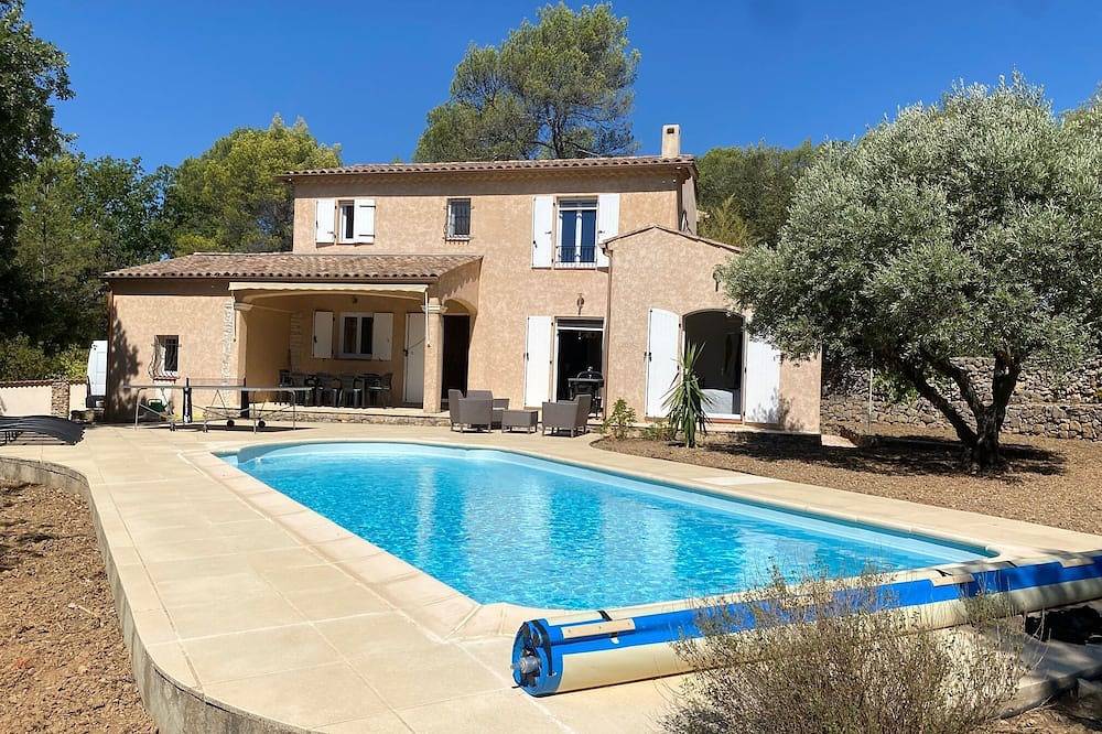 Provence-Villa mit Pool für 8 Personen. in Carcès, Brignoles Region