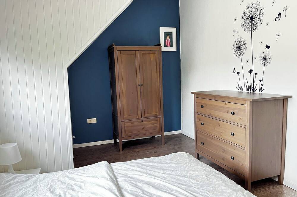 Ganze Wohnung, Moderne Ferienwohnung mit großem Balkon in Königslutter am Elm! Hunde willkommen in Königslutter am Elm, Braunschweig und Umgebung
