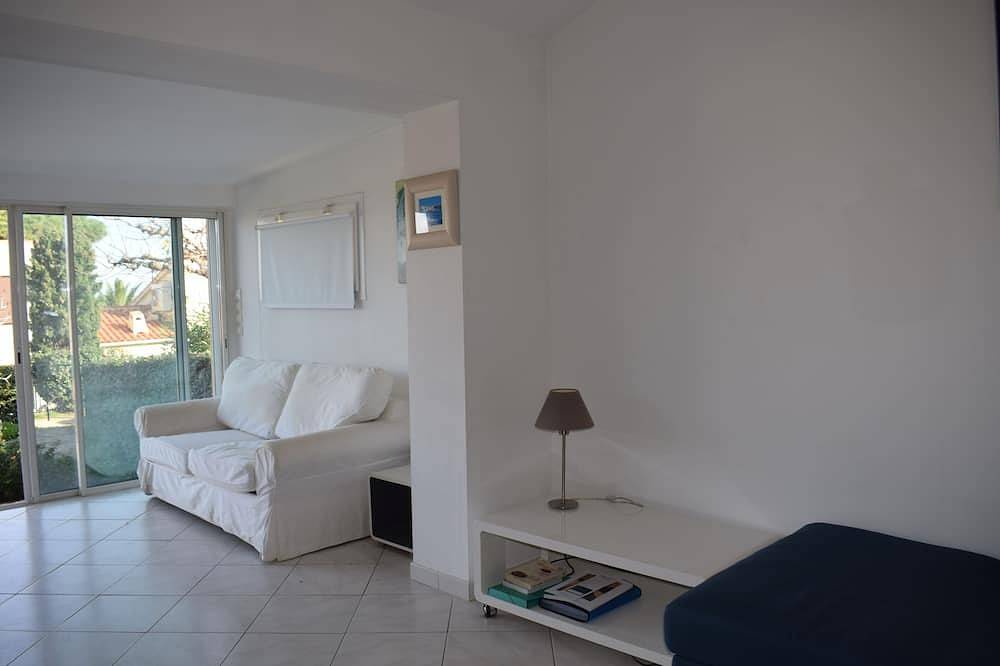 50 metres from the sea, single-storey bungalow for 4 people in Sant Ambroggio, Lumio