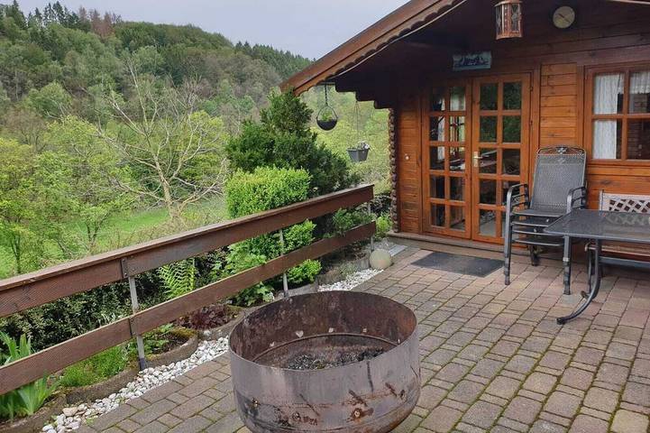 Ferienwohnung für 4 Personen, mit Terrasse und Garten in Meinerzhagen