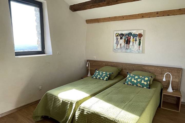 Location de vacances pour 6 personnes, avec jardin et terrasse à Blandas - 4