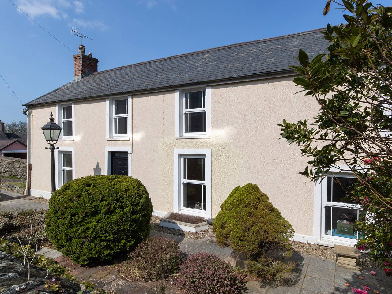 Rock House, Fishguard in Fishguard, Pembrokeshire