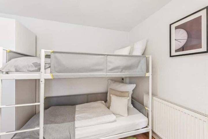 Ganze Wohnung, 4Bed Apartment with Parking in Kloster in Lehnin, Kloster Lehnin
