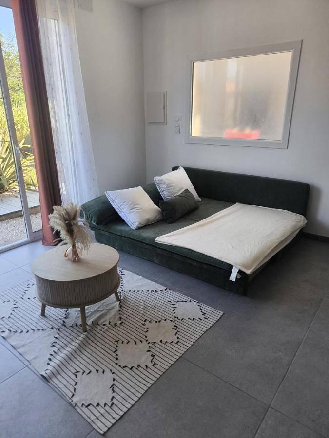 Gîte pour 2 personnes, avec terrasse ainsi que jardin et piscine à Rosières (Tarn) - 2