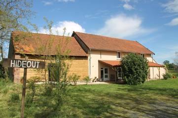 Gîte pour 8 personnes, avec vue ainsi que terrasse et jardin dans Cossaye