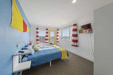 Cottage for 13 Guests in Huron, Lake Erie, Picture 3