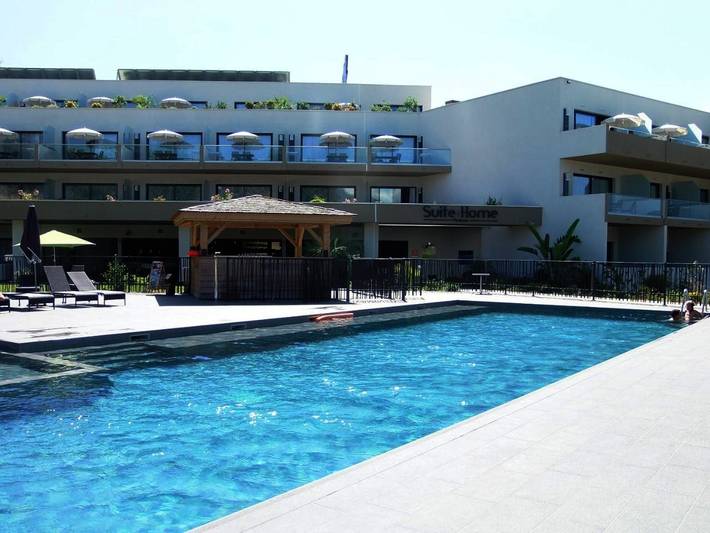 Appart’hôtel pour 2 personnes, avec Terrasse ainsi que Jardin et Sauna dans Porticcio