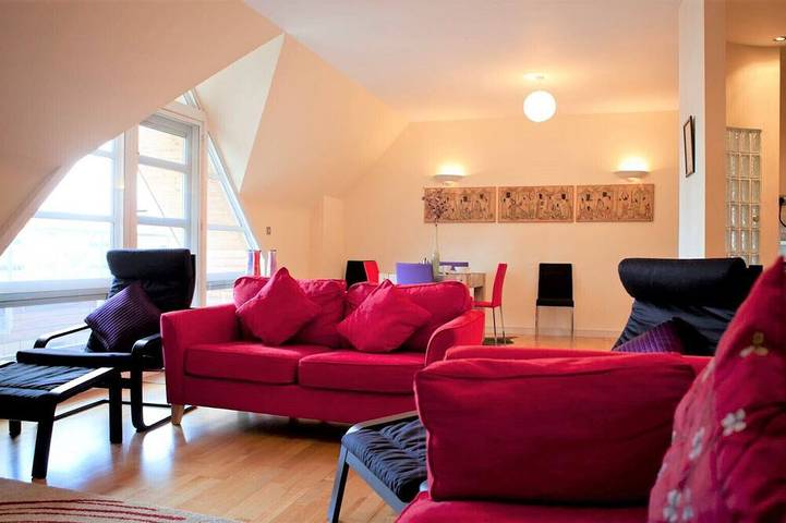 Glamping for 4 people, with balcony in Ipswich