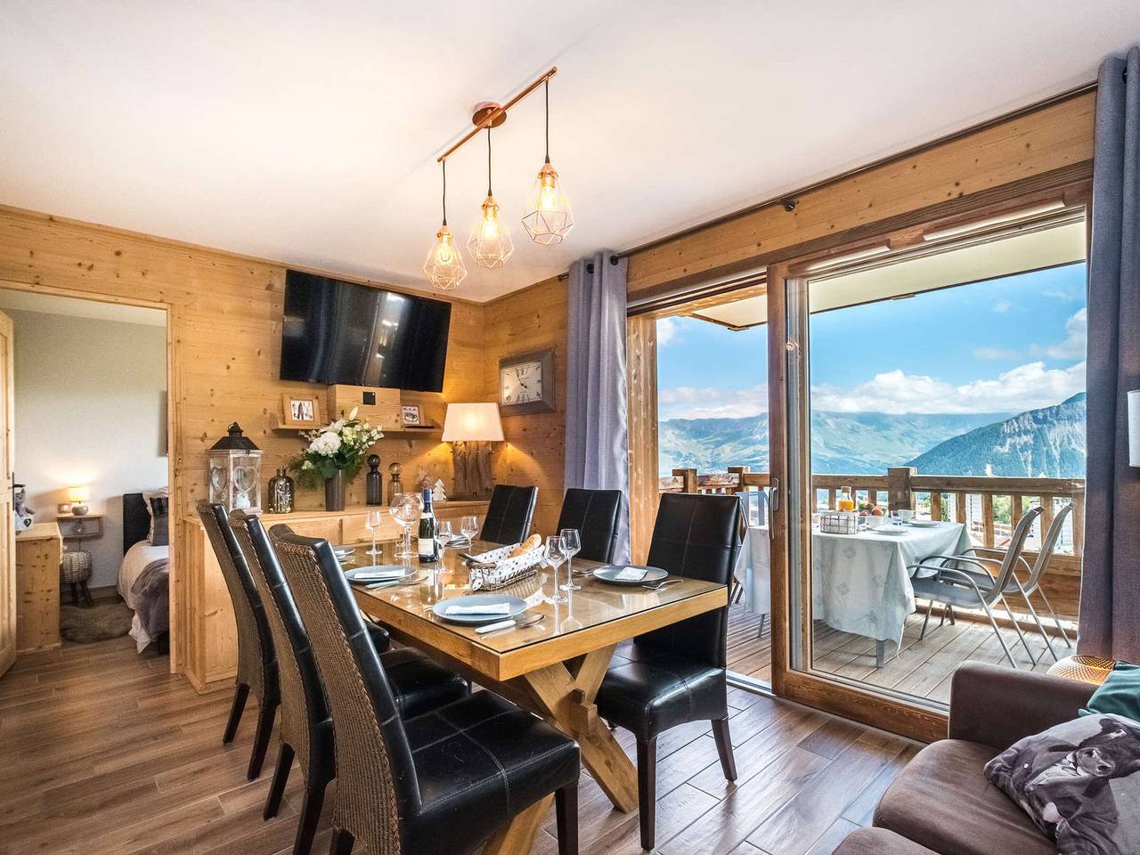 Ganze Wohnung, Exklusives Apartment an der Piste mit privatem Parkplatz in La Toussuire, Fontcouverte-la-Toussuire