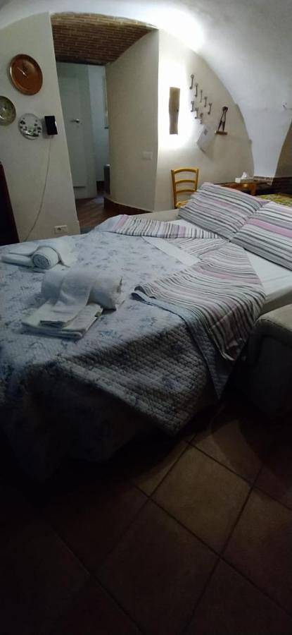 Location de vacances pour 3 personnes, avec jardin et vue, adapté aux familles à Adrano - 3