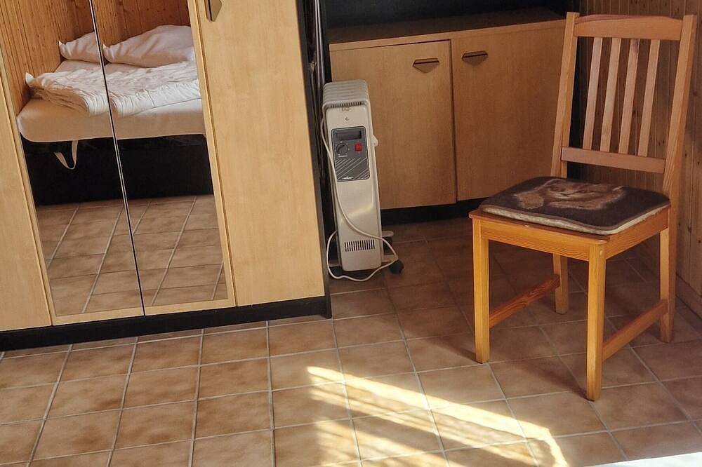 Ueckermünde, strandnah,am Wald-rechte Seite des Hauses in Ueckermünde, Vorpommern Greifswald