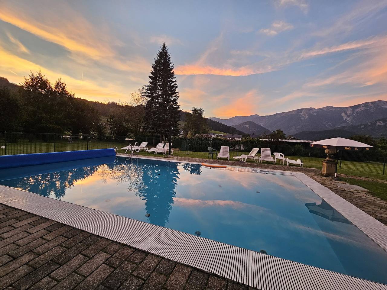 Ganze Ferienwohnung, Ferienwohnung für 5 Personen mit Pool in Roßleithen, Totes Gebirge