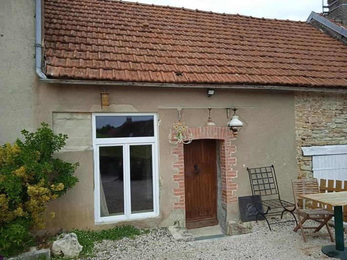 Location de vacances pour 3 personnes, avec vue et terrasse à Pouilly-en-Auxois - 2